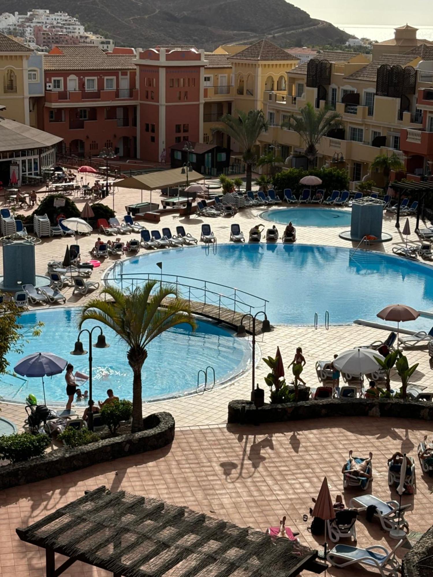 Happy Granada Apartment Los Cristianos  Exterior photo